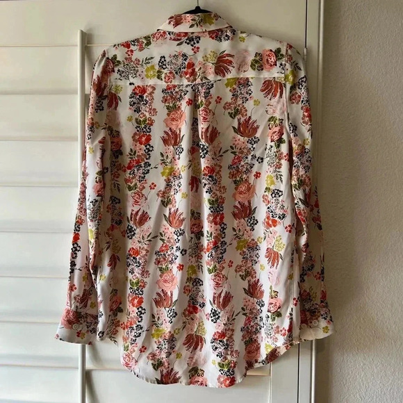 EQUIPMENT NWT Signature Essential Silk Button Front Shirt Blouse Floral Print S - Picture 7 of 8